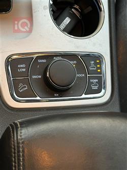 جیپ گراند شیرۆکی